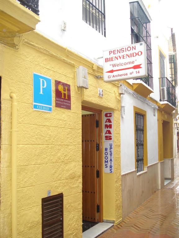 Hotel Pension Bienvenido Sevilla Exterior foto